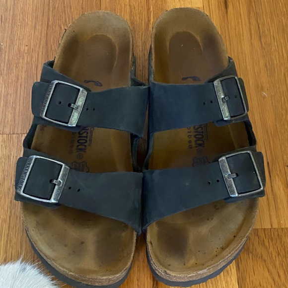 black birkenstock slides